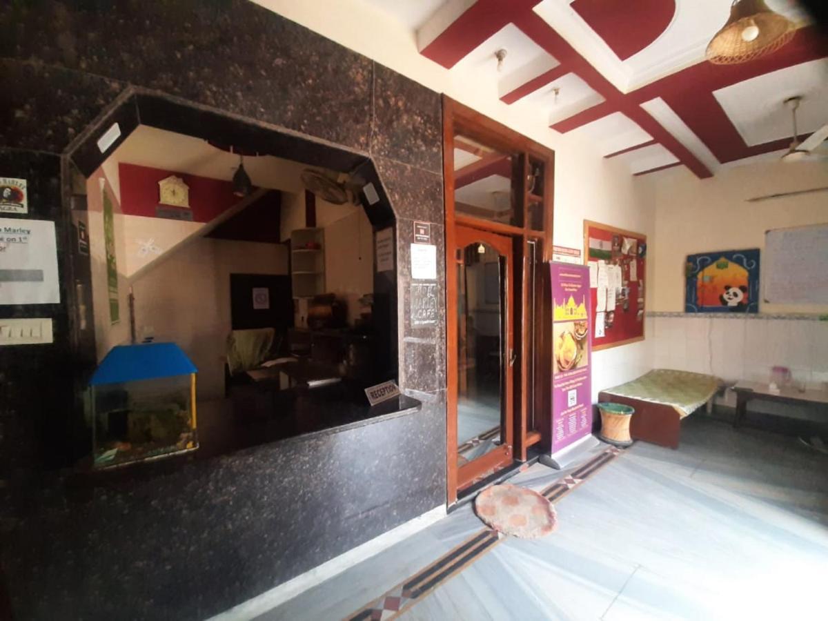 Friends Guest House & Hostel Agra  Eksteriør bilde
