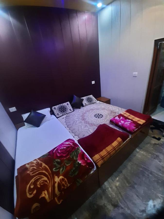 Friends Guest House & Hostel Agra  Eksteriør bilde