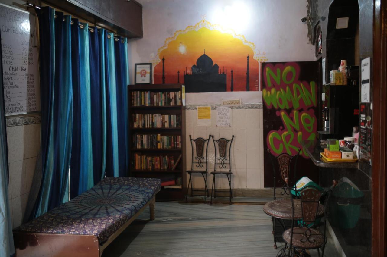 Friends Guest House & Hostel Agra  Eksteriør bilde